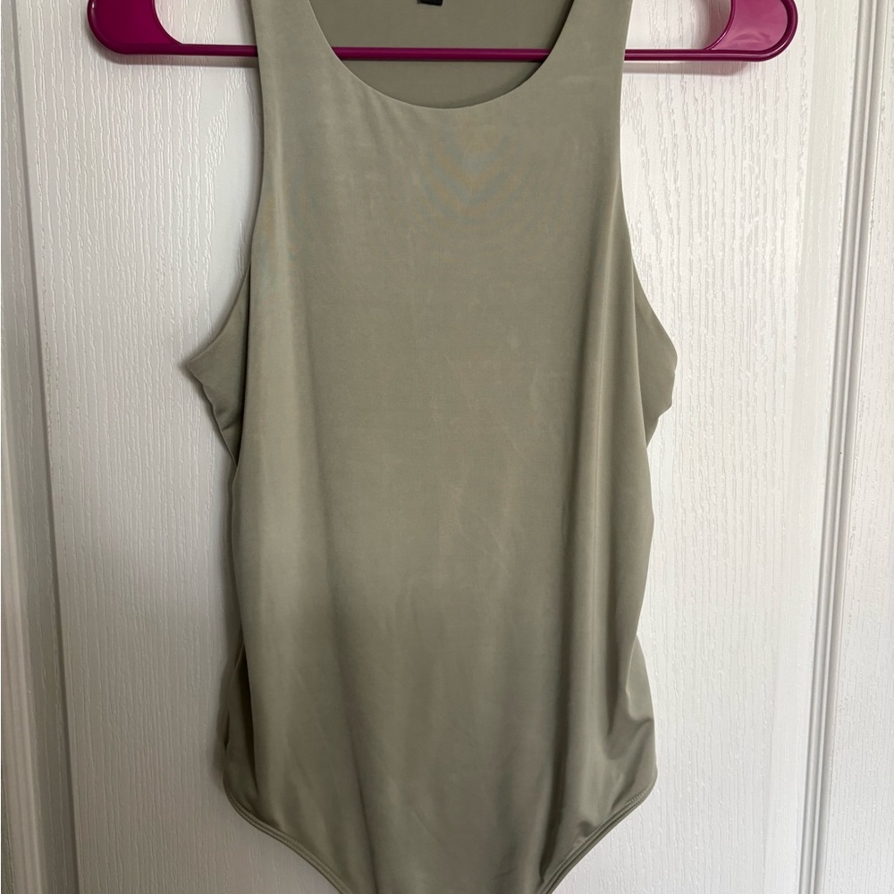 Express Body-suits - Picture 2 of 4